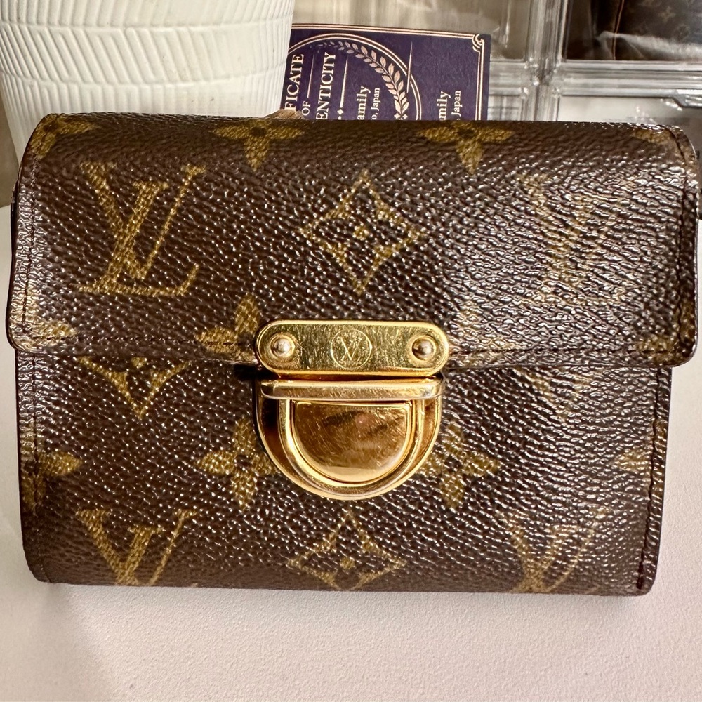 Louis Vuitton Brown Leather short Wallet Rank AB